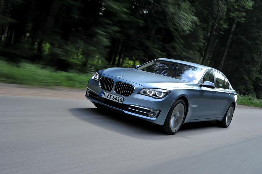  BMW ActiveHybrid 7 2013 года  (фото 18 из 36)